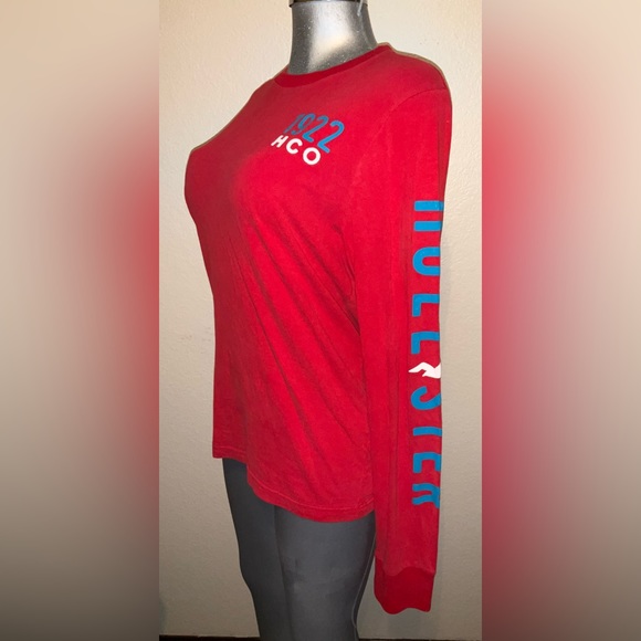 HOLLISTER Long Sleeve; Size Medium - Picture 2 of 9